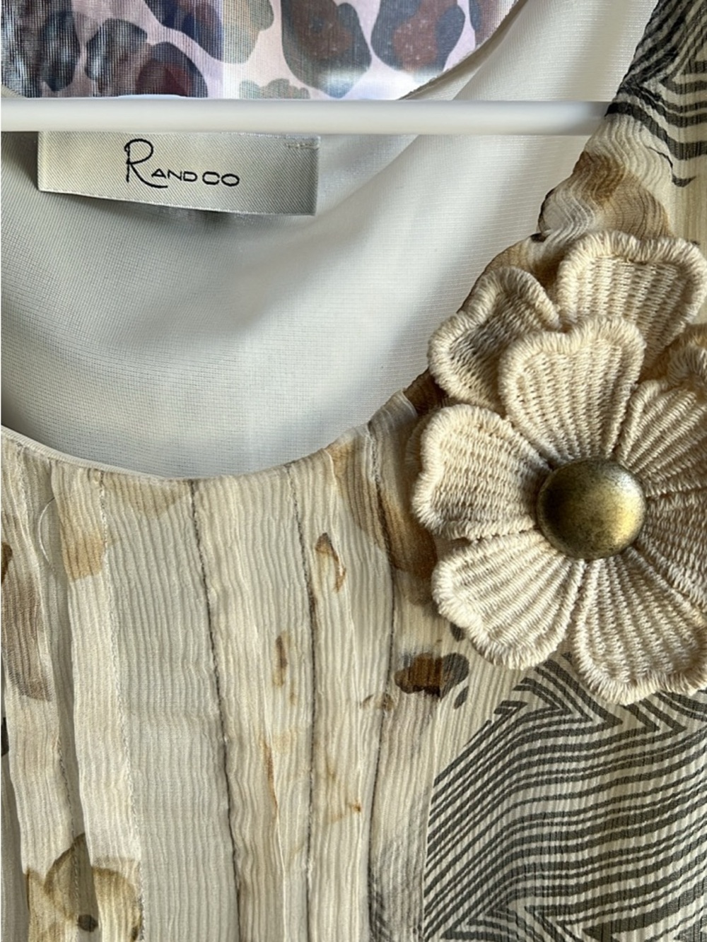 R and Co Cream Floral Appliqué Sleeveless Top